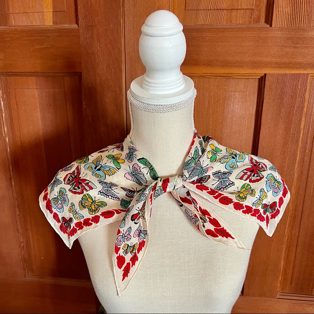 Baar & Beards Vintage Scarf Hand Rolled Silk 1940s Rare Twin-Tip